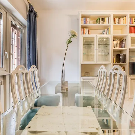 Casa Farinacci - Your Vatican Refuge In *