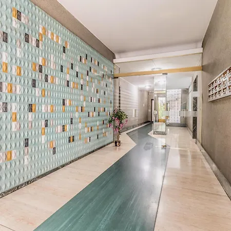 Domus Farinacci - Your Vatican Refuge In *